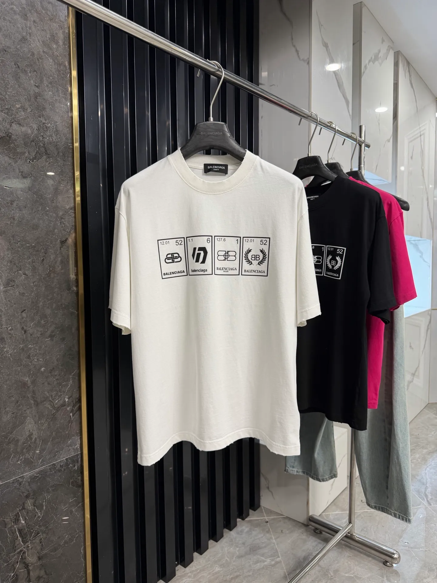 P100-BALENCIAGA* 2026 New Arrival. . 270g .Oversize . Same Style. . -Color：Black White Pink -SIZE：S M L XL 7072